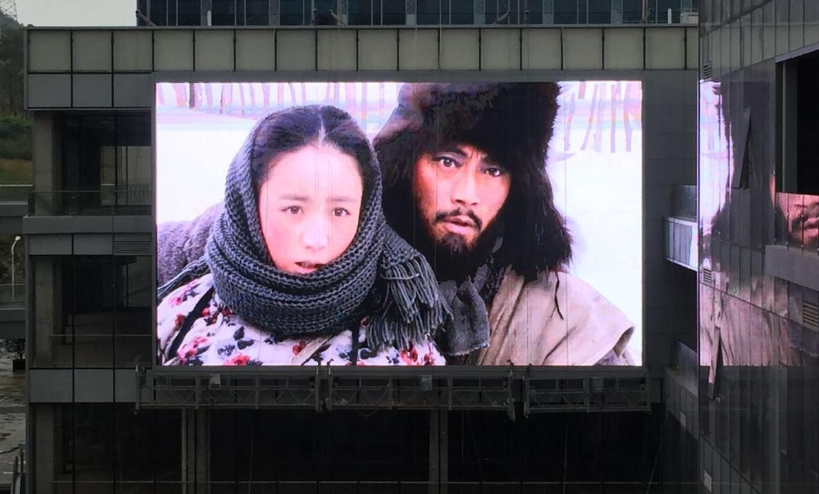 Outdoor LED display installation 3